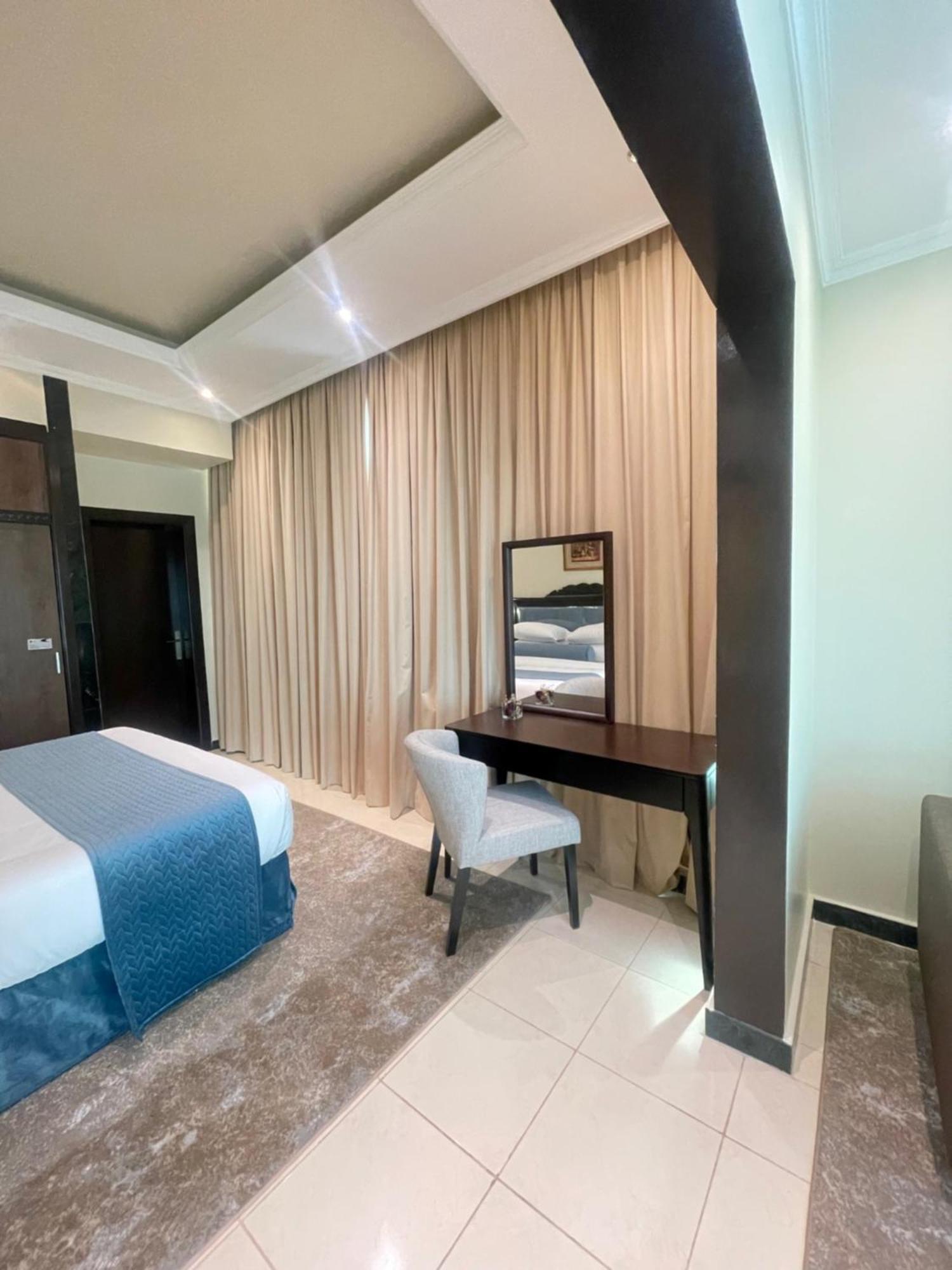 Ag 3* Abu Dhabi